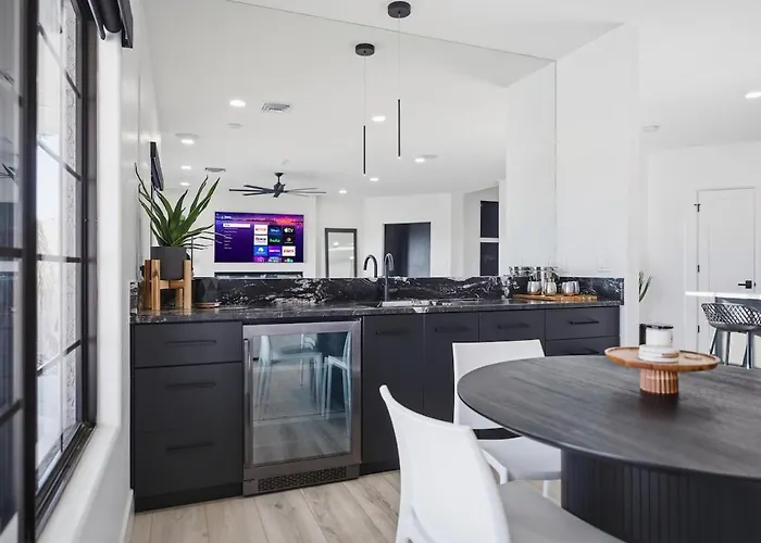 Ferienhaus The 13th Hole Modern Retreat - Pool, Spa, Fire Pit Lake Havasu City