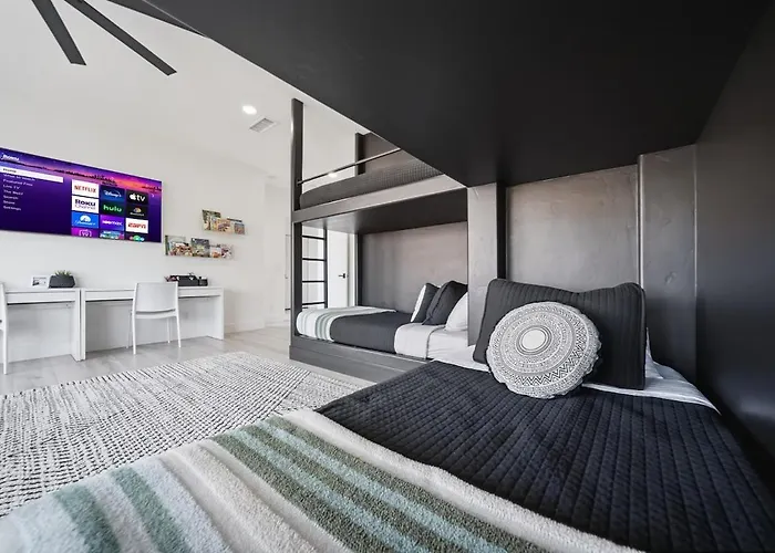 Ferienhaus The 13th Hole Modern Retreat - Pool, Spa, Fire Pit Lake Havasu City